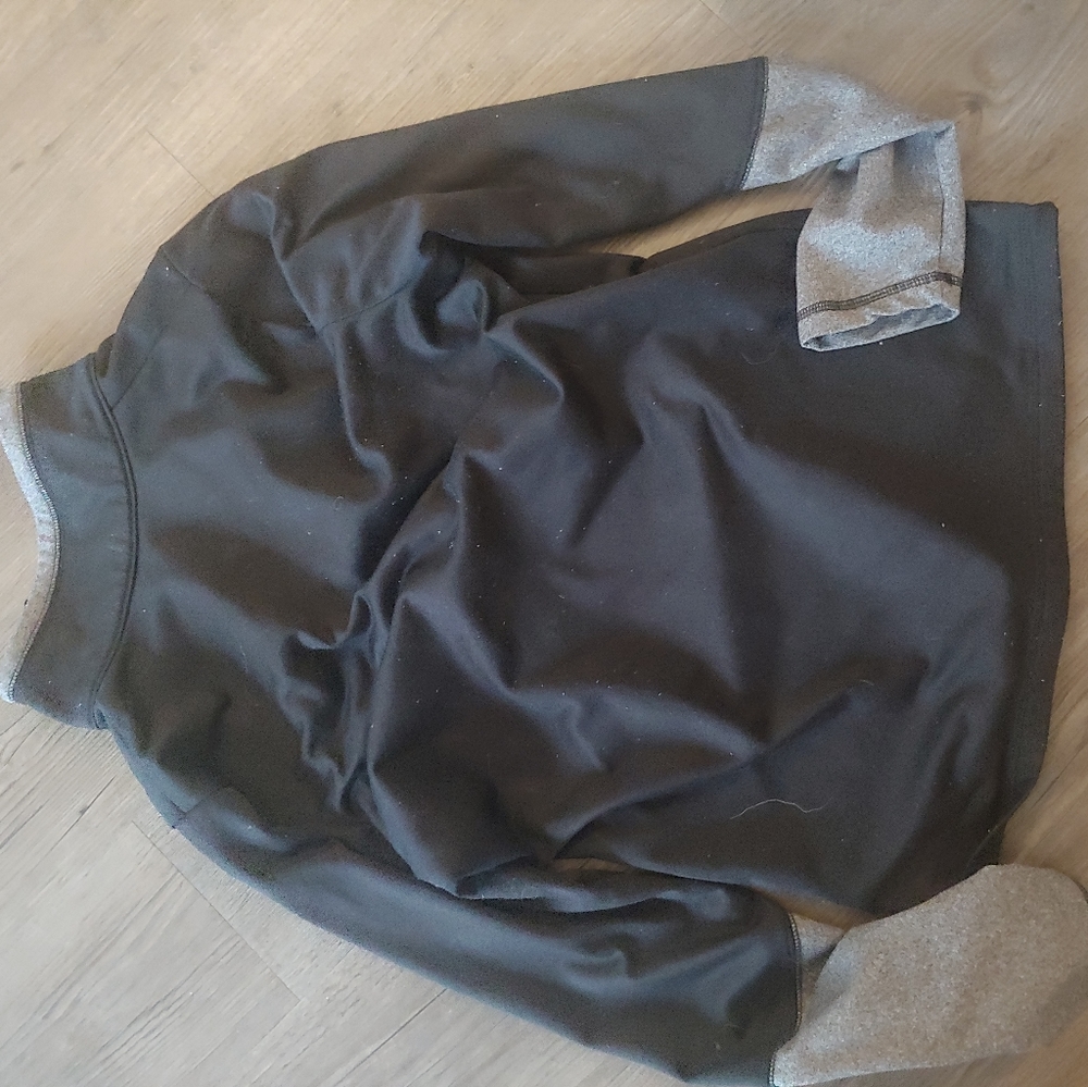 North face pull over - Picture 3 of 3